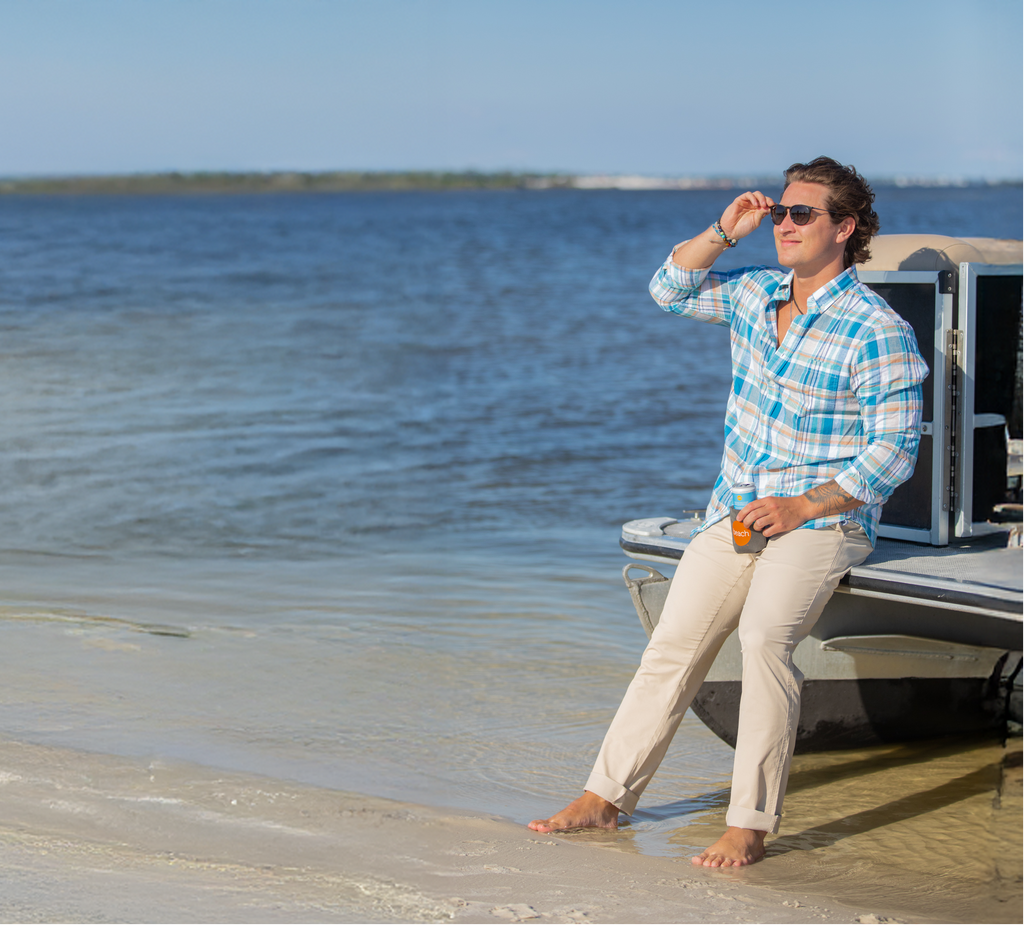 mens shopping orange beach